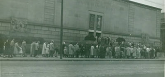 1956 Buhl Line to enter the musuem.